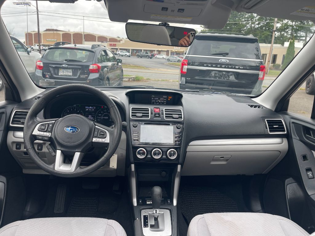 2017 Subaru Forester Premium - Photo 18