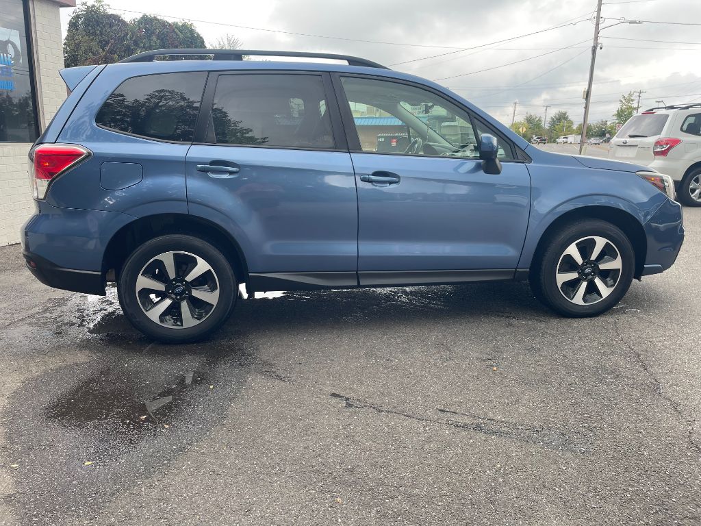 2017 Subaru Forester Premium - Photo 7
