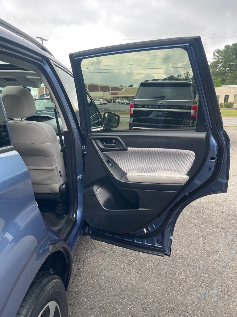 2017 Subaru Forester Premium - Photo 15