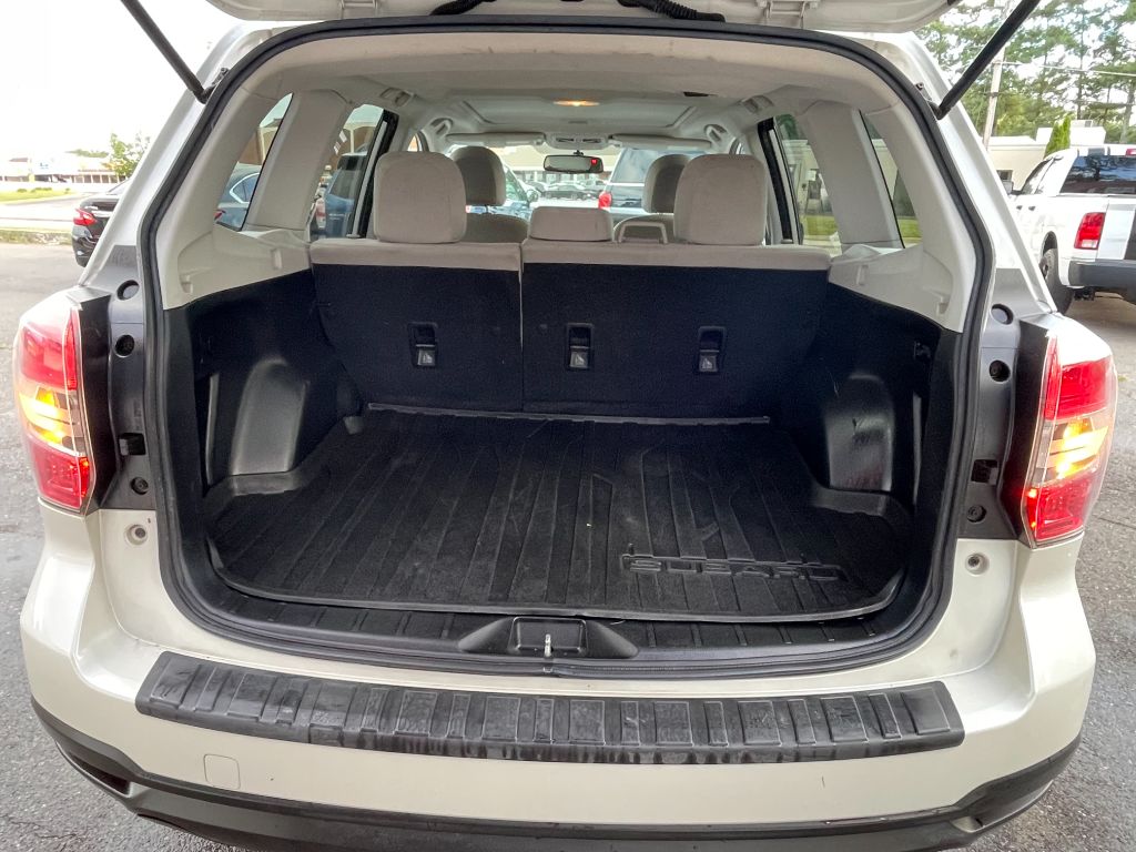 2014 Subaru Forester i Premium - Photo 17