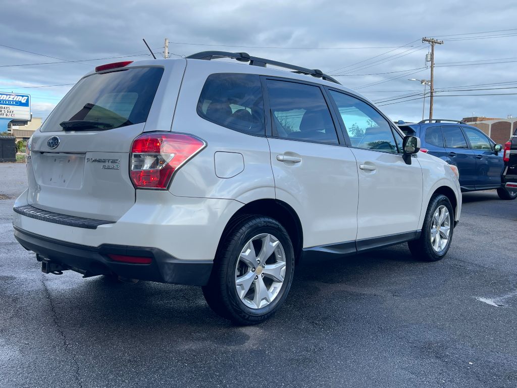 2014 Subaru Forester i Premium - Photo 6