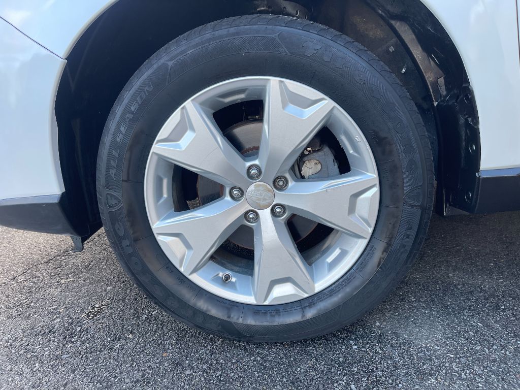 2014 Subaru Forester i Premium - Photo 22